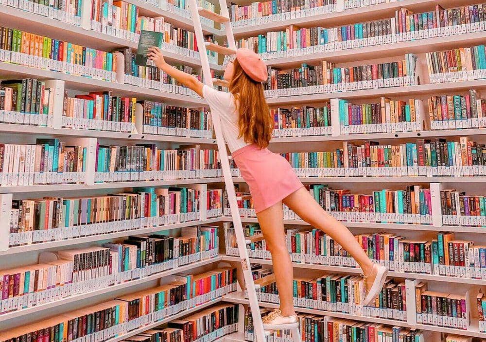 instagram.com/lindsayvoitton