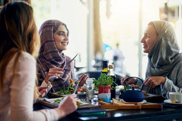 more.halaldiningclub.com