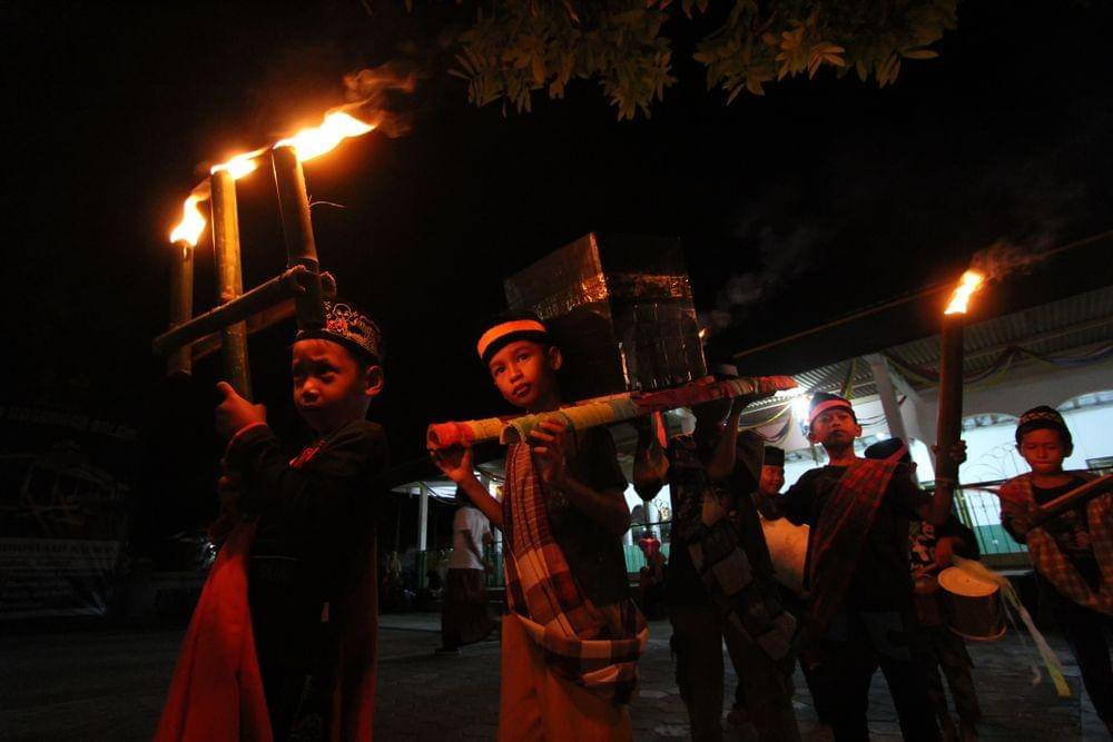 Shutterstock/tirtaperwitasari