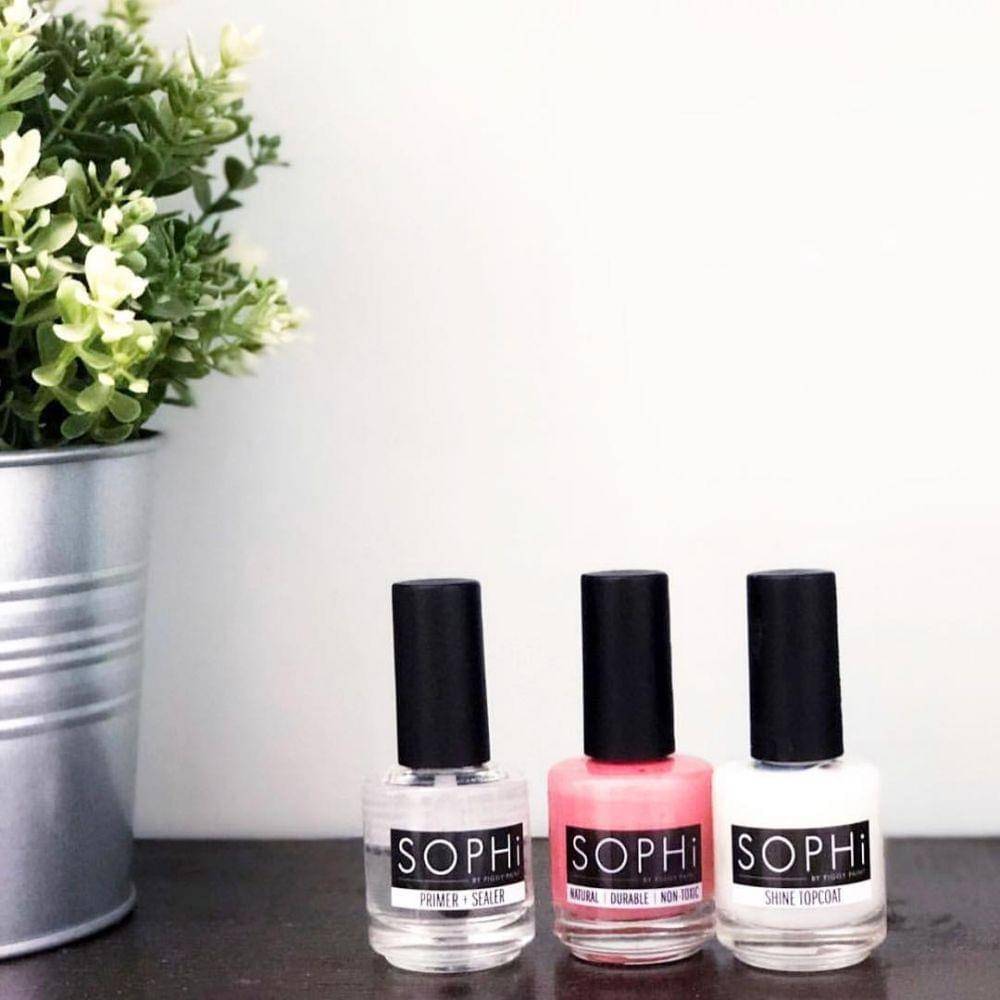 instagram.com/sophinailpolish