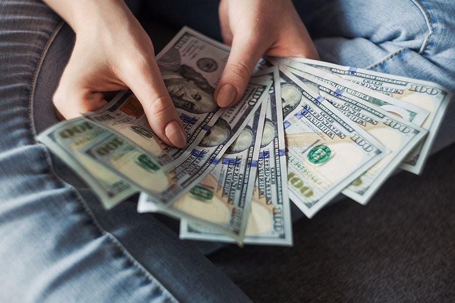 Unsplash/Alexander Mils