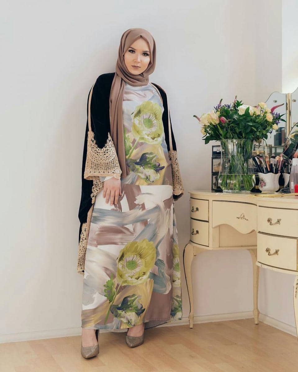 instagram.com/nabiilabee