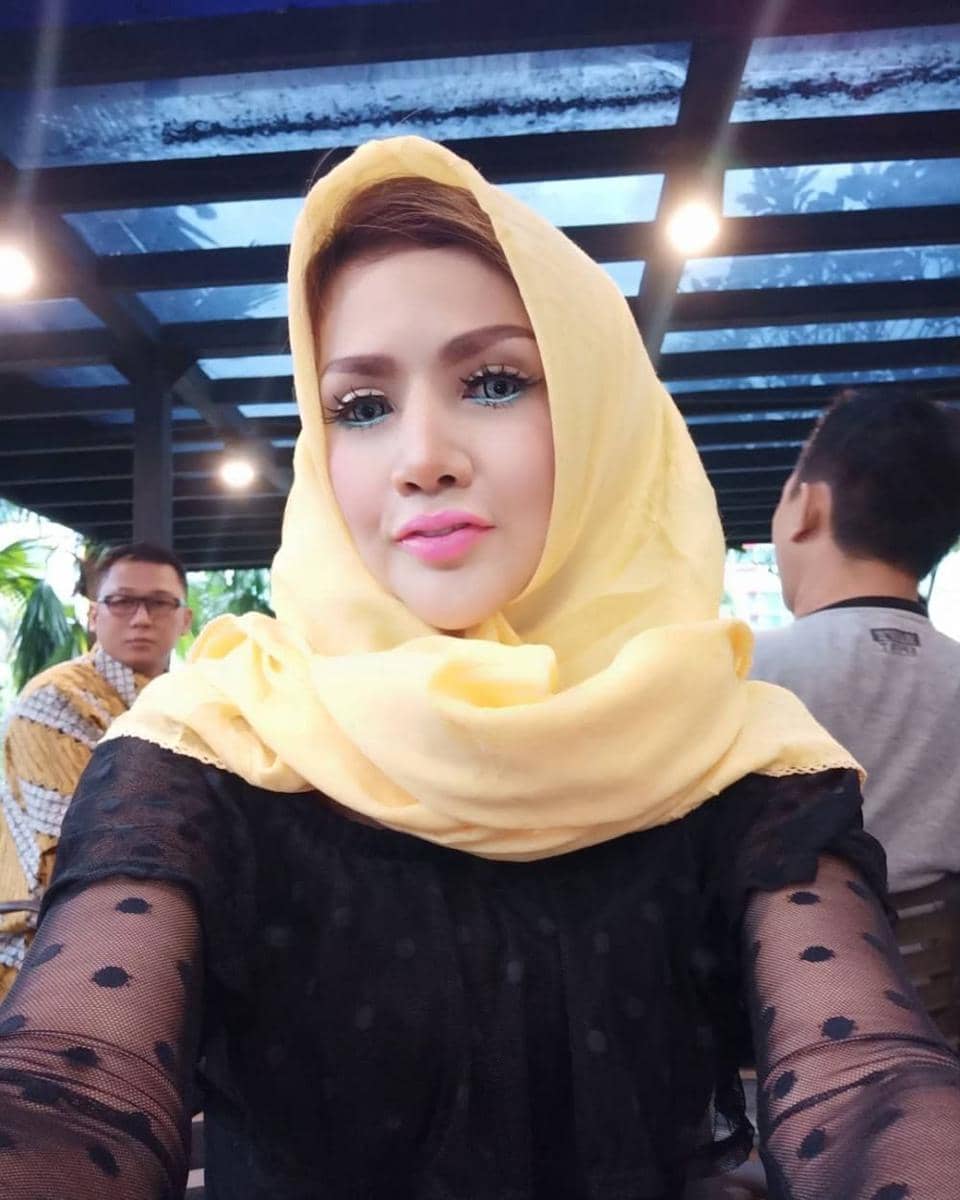 Instagram.com/barbiekumalasari