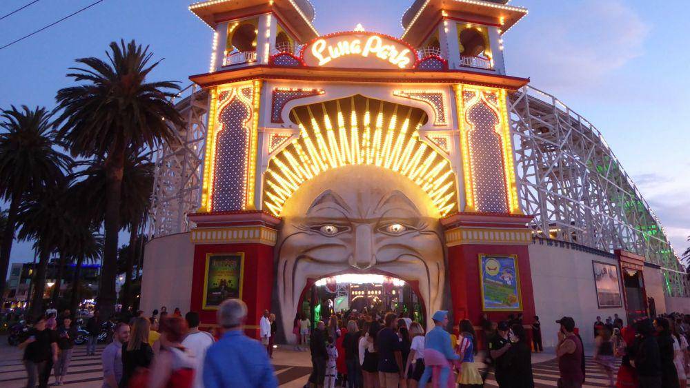 visitmelbourne.com