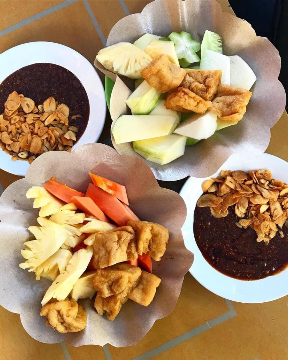 instagram.com/ayonjajal