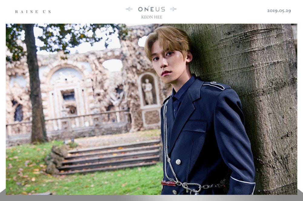 Twitter.com/@official_ONEUS