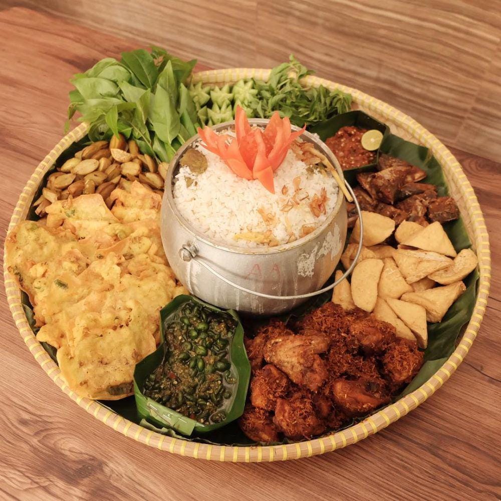 instagram/ar.restocafe