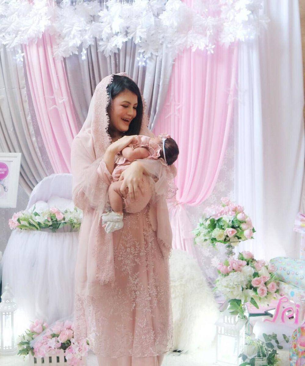 instagram.com/taniaputri1707/