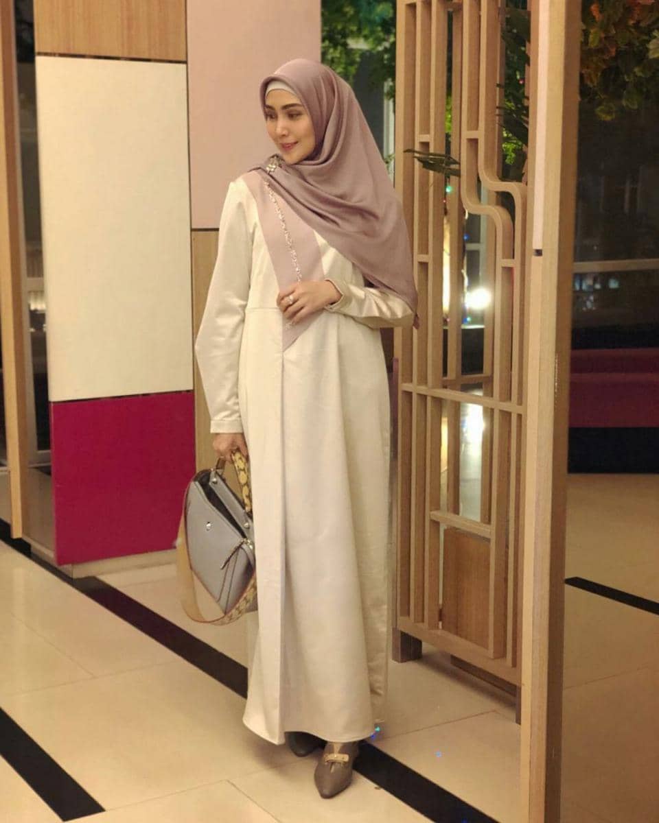 Instagram.com/fenitaarie