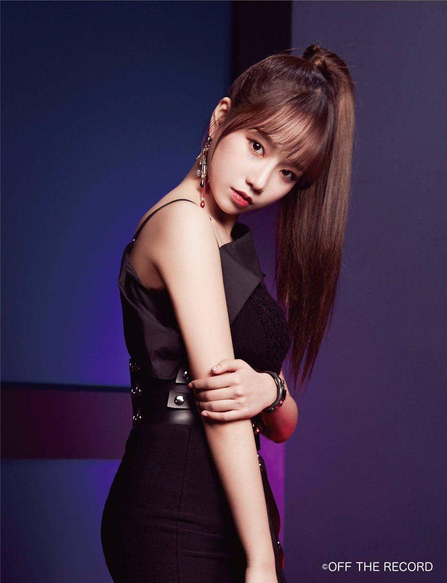 twitter.com/official_izone