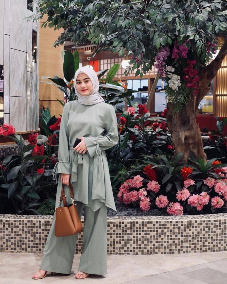 instagram.com/dindahw