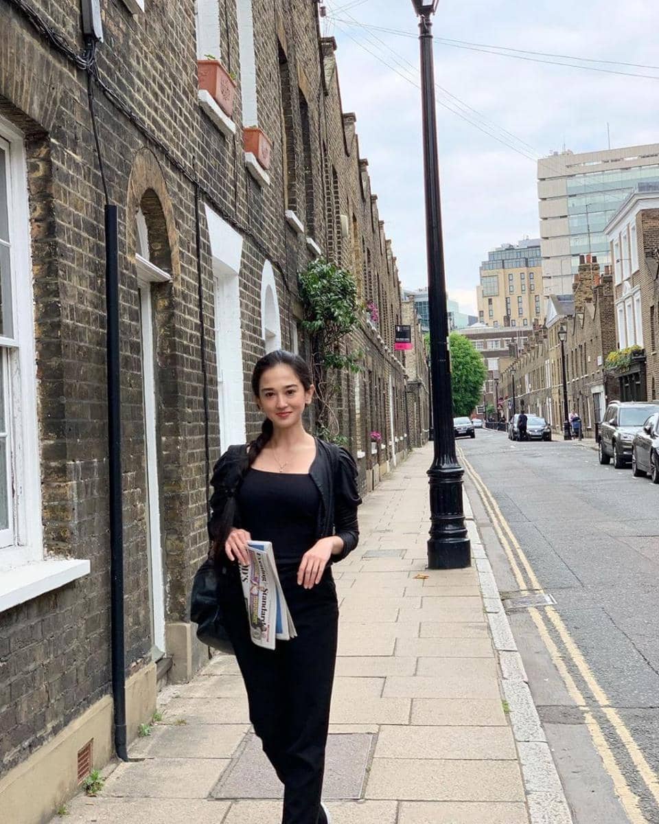 instagram.com/natasharatulangi