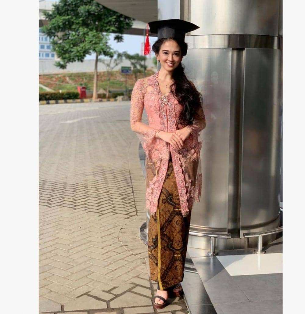 instagram.com/natasharatulangi