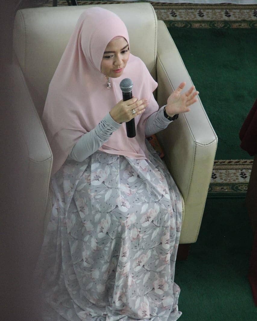 instagram.com/tika_ramlan