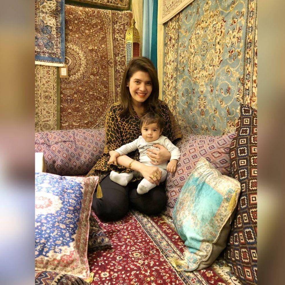 instagram.com/carissa_puteri