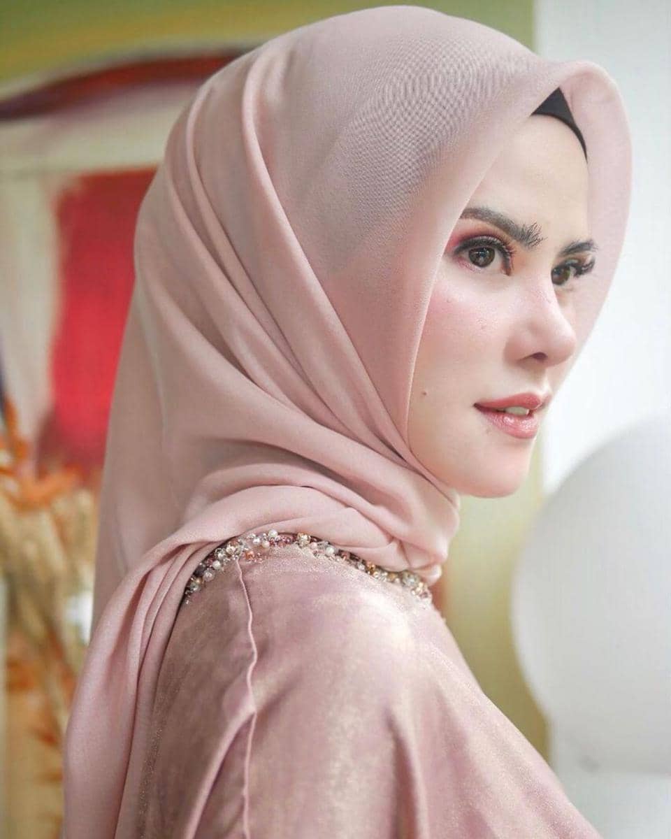 instagram.com/angellelga