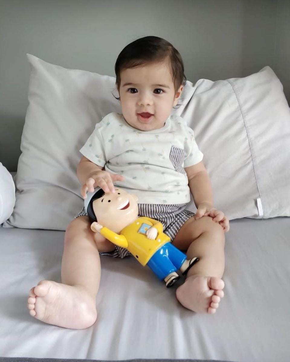 instagram.com/carissa_putri