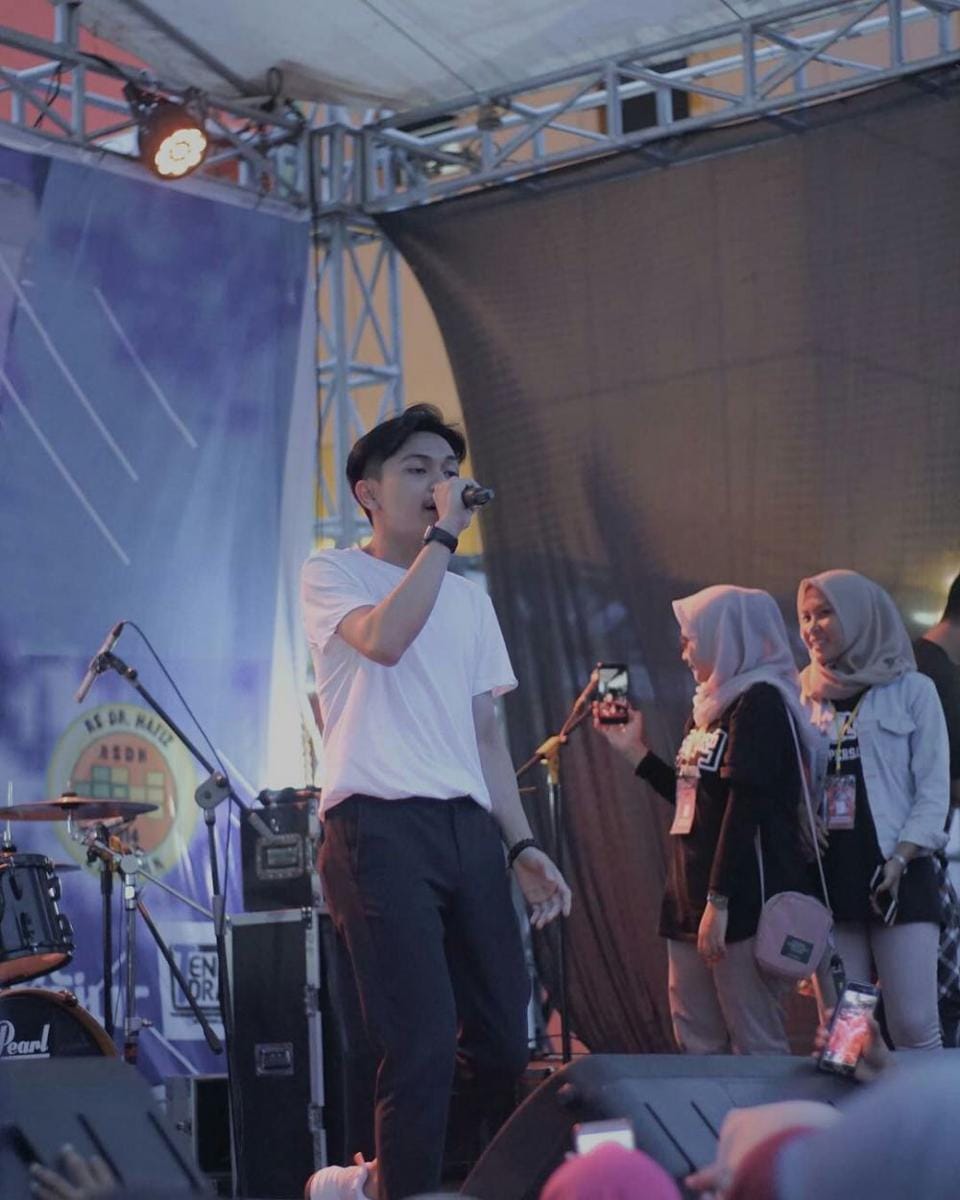 instagram.com/billyjoeava