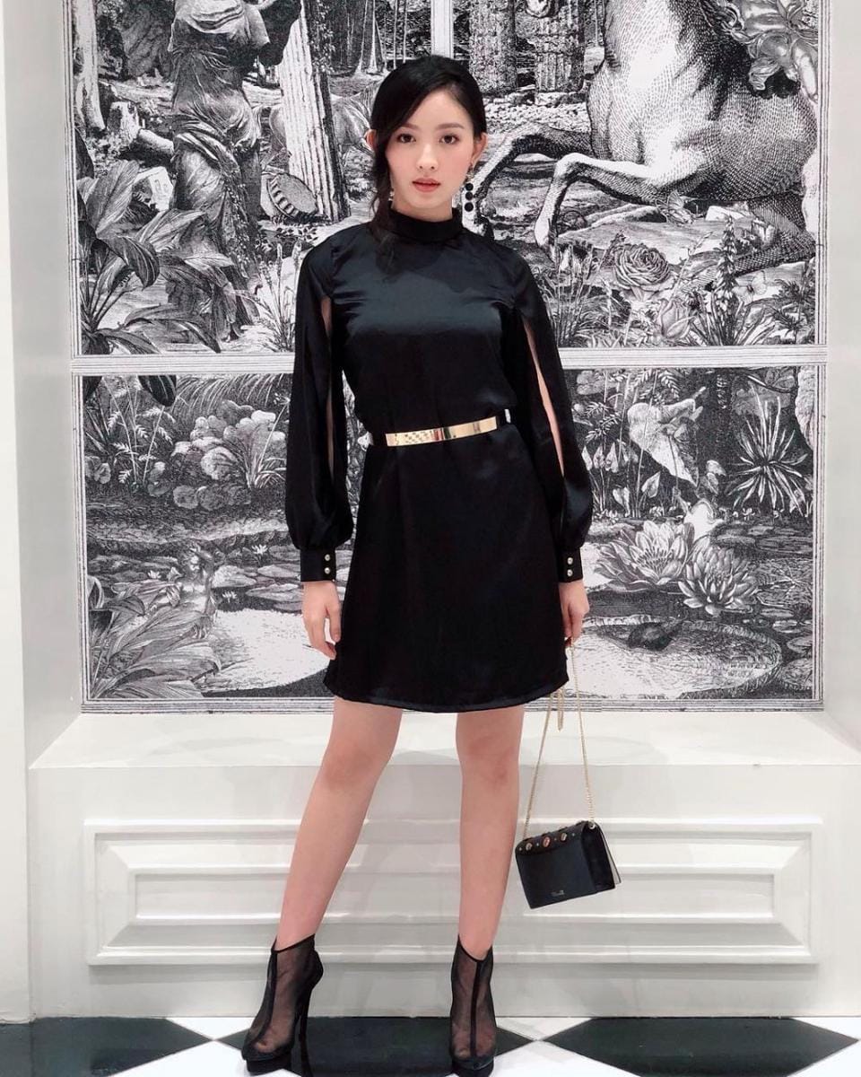 instagram.com/natashawilona12