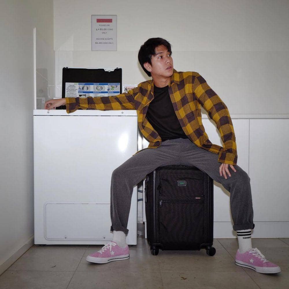 instagram.com/iqbaal.e