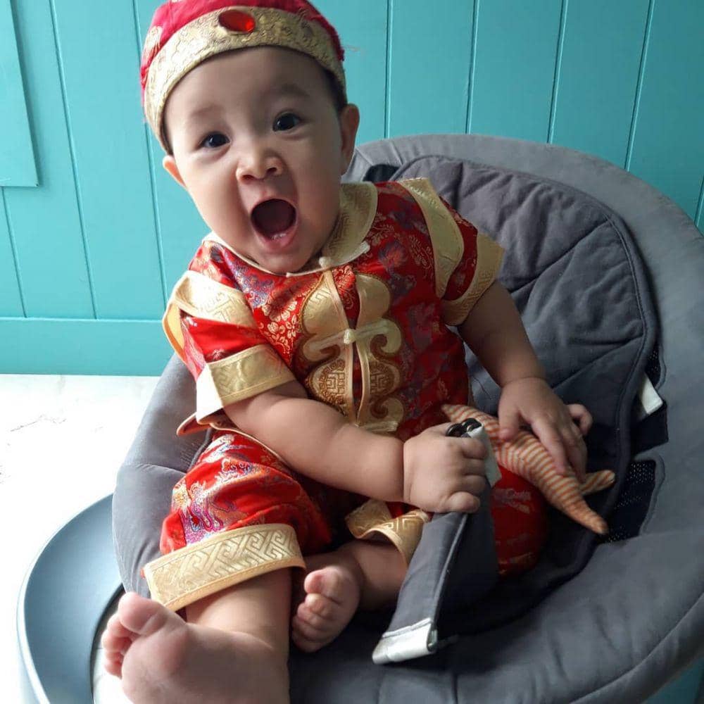 instagram.com/dianahasli