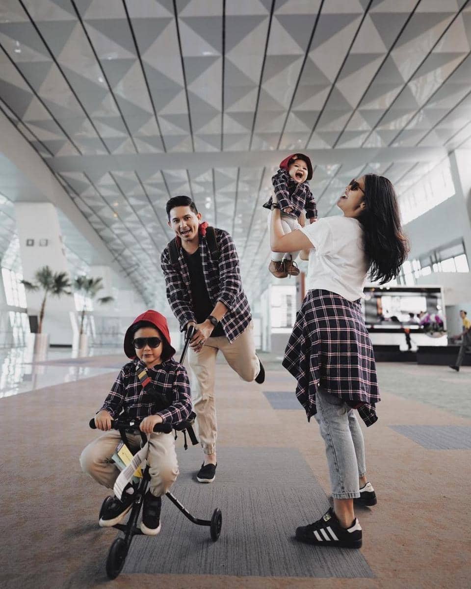 instagram.com/mrssharena