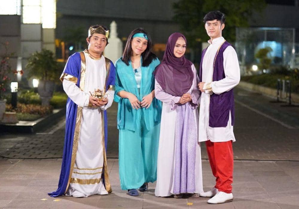 instagram.com/riaricis1795