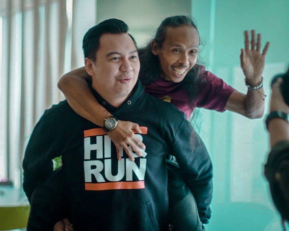 instagram.com/chandraliow