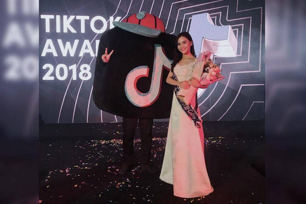 instagram.com/cathyfakandi