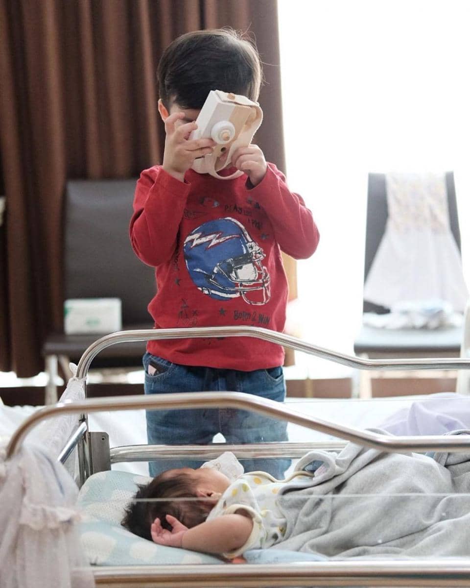 instagram.com/tya_ariestya