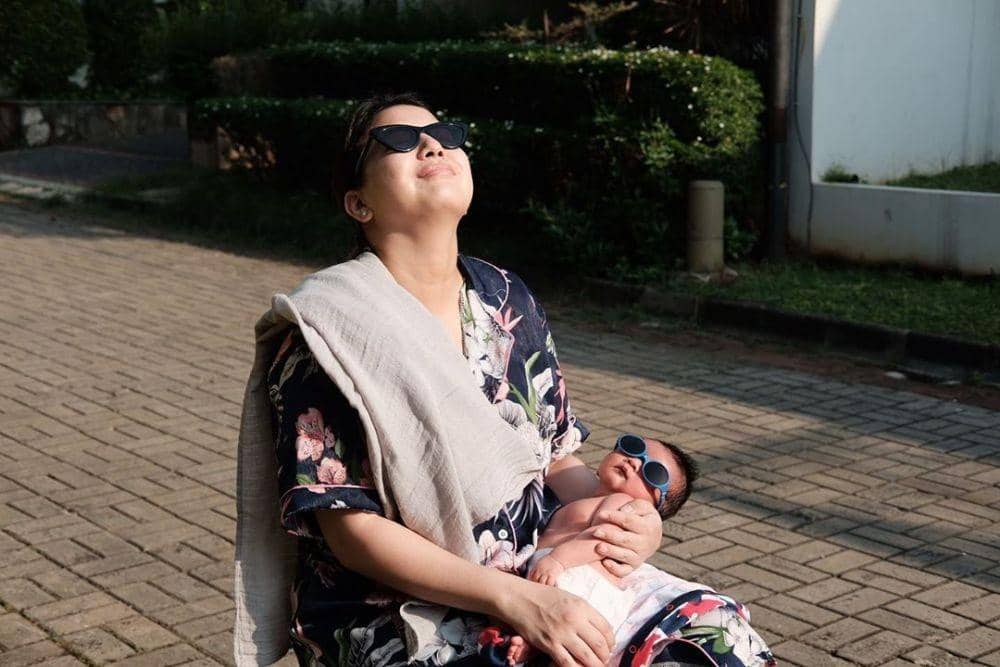 instagram.com/tya_ariestya