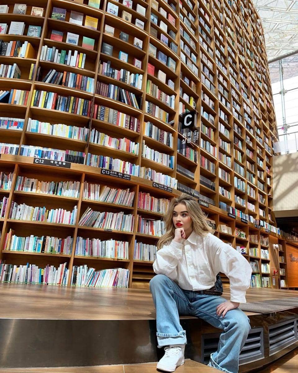 instagram.com/sabrinacarpenter