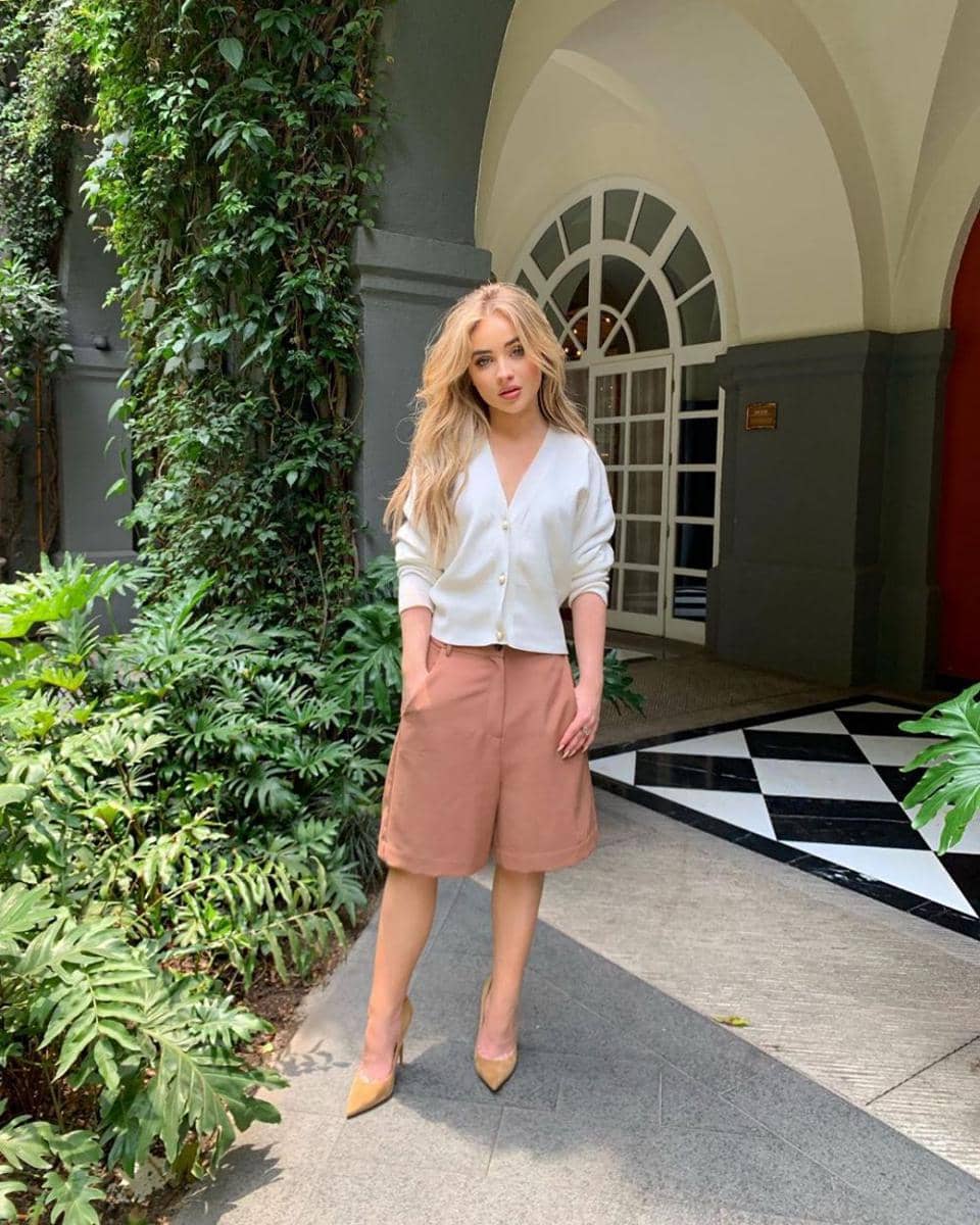 instagram.com/sabrinacarpenter