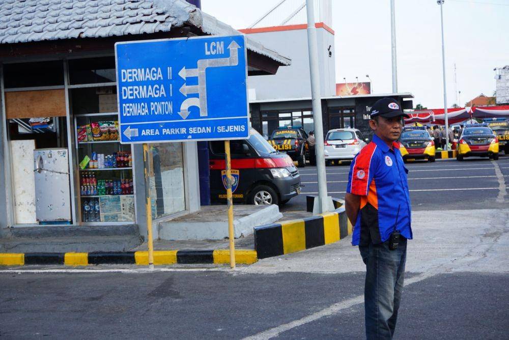 Suasana Pelabuan Ketapang, Banyuwangi, Rabu pagi (1/1). (IDN Times/Mohamad Ulil Albab)
