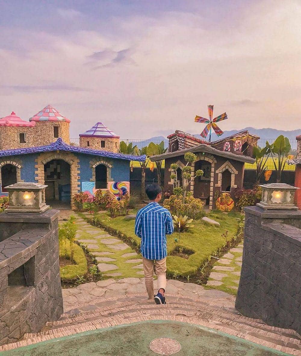 instagram.com/explore_banyuwangi