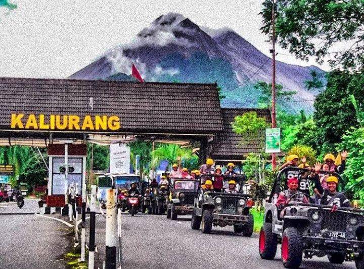 Instagram/lavatoursouthmerapi