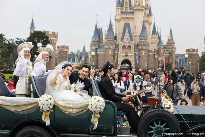 instagram.com/sandradewi88/