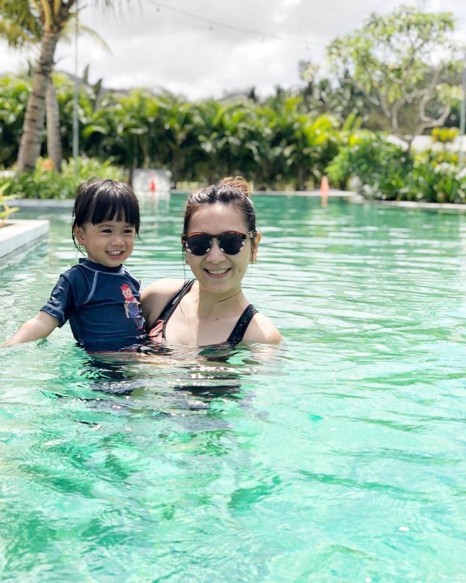 instagram.com/jenniferarnelita