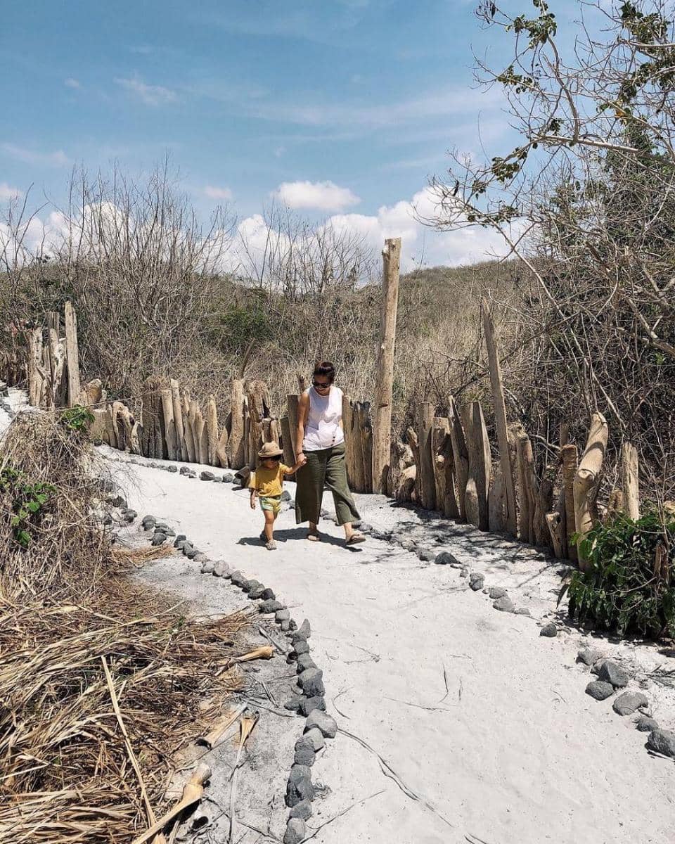 instagram.com/jenniferarnelita