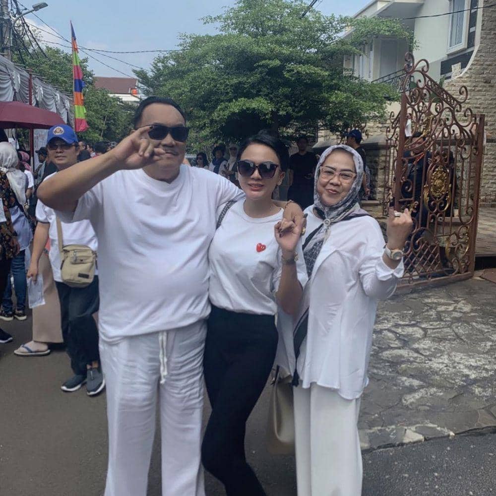 instagram.com/anggitasari612