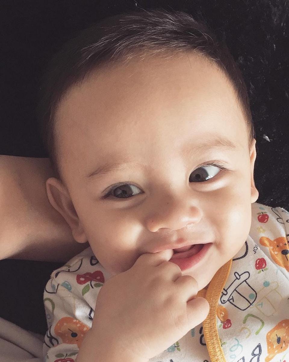 instagram.com/zeezeeshahab