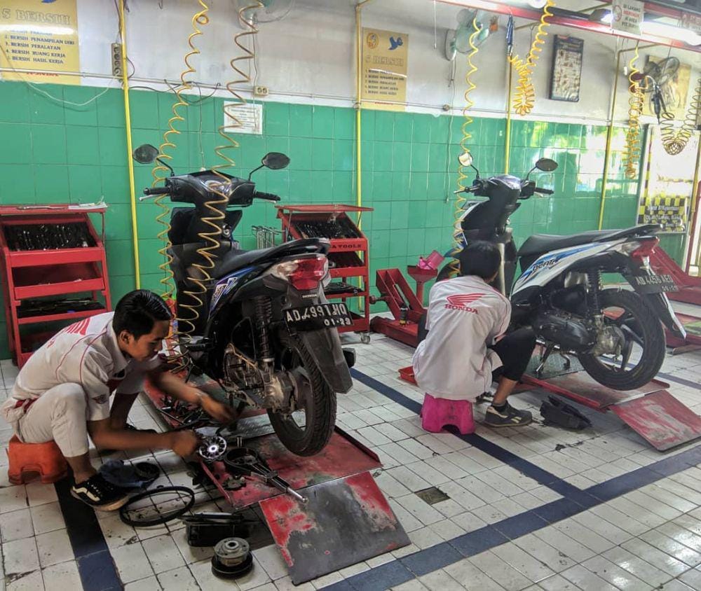 instagram.com/padmanaba.honda