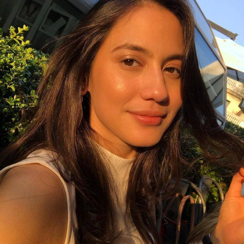 instagram.com/pevpearce