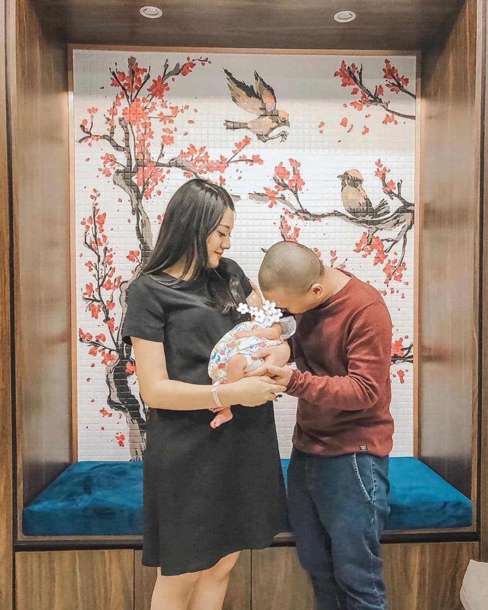 instagram.com/anissaaziza