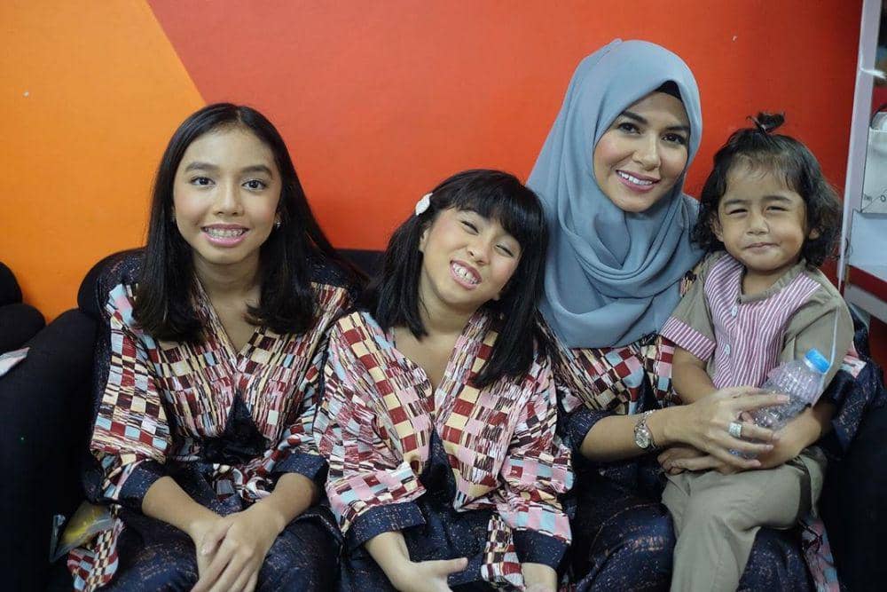 instagram.com/meisya__siregar