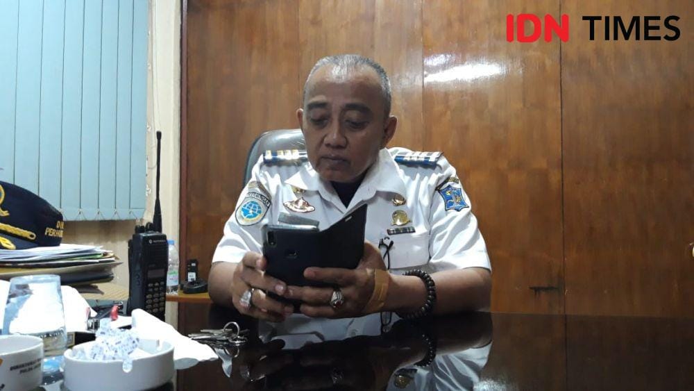 Manajer Humas KAI Daop 8, Suprapto. IDN Times/Ardiansyah Fajar