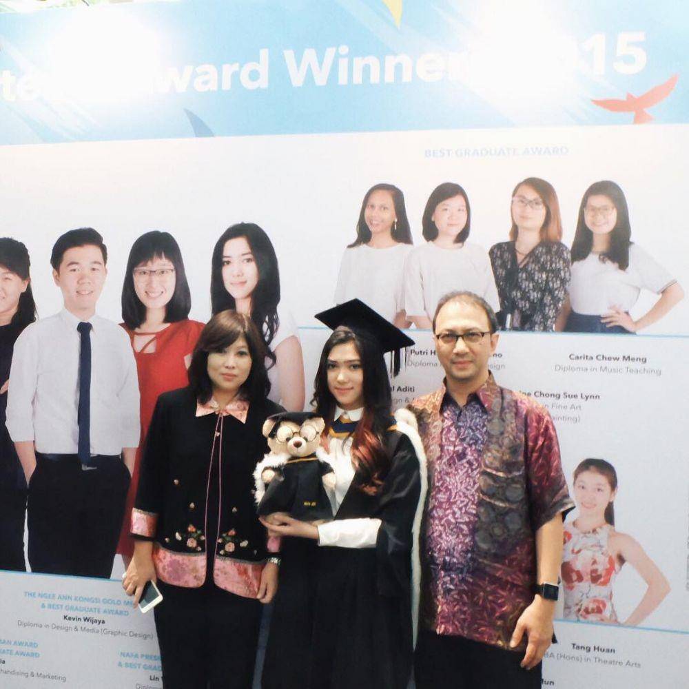 Instagram/isyanasarasvati
