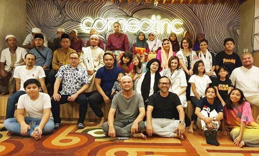 instagram.com/monaratuliu