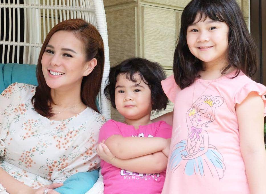 instagram.com/astridtiar127