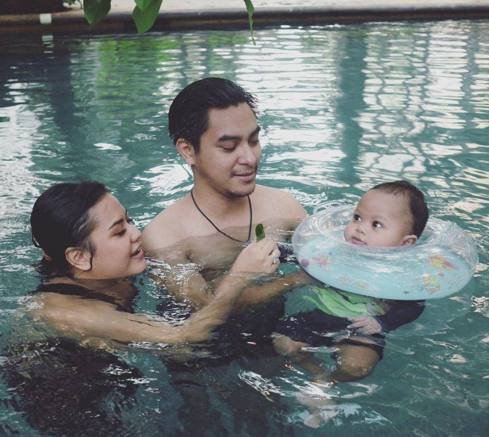 instagram.com/mytha_lestari